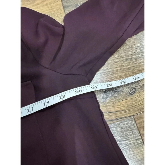 Pre-Owned Fortune & Ivy Maroon  Size Medium Blouse Collared Button Down Roll Tab - Picture 5 of 6